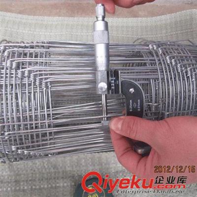 选购镀锌牛栏网为何首选厂家直供？——河北星强金属丝网制品的品质与服务解析